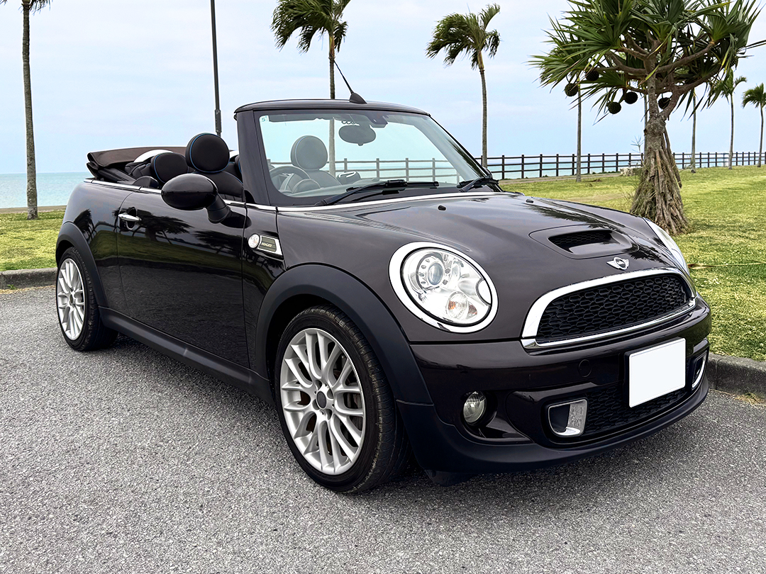 深茶色ミニクーパー